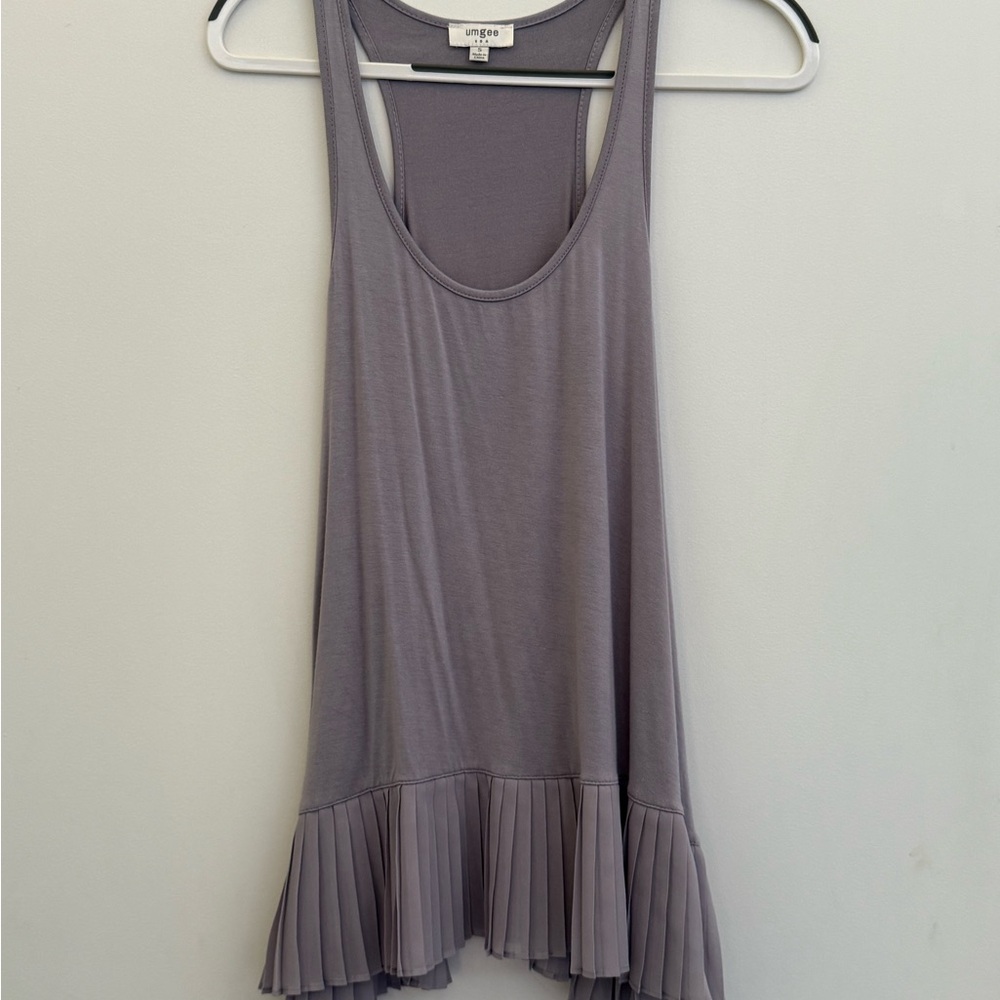 Umgee Light Gray Sleeveless Tunic Pleated Hem Top-Size: Small - New Without Tags